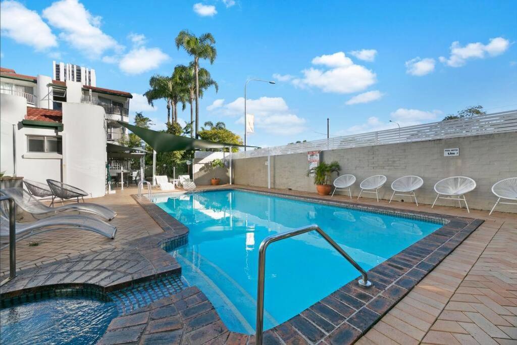 Broadbeach, Stylish Apartment Close To Everything โกลด์โคสต์ ภายนอก รูปภาพ