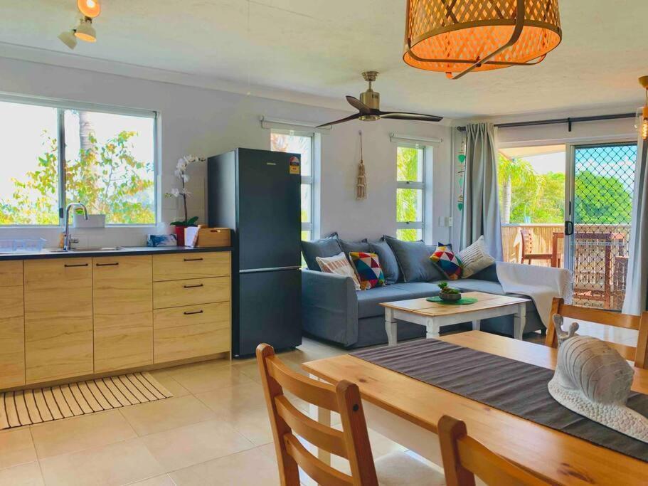 Broadbeach, Stylish Apartment Close To Everything โกลด์โคสต์ ภายนอก รูปภาพ